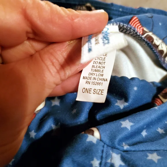 Charlie's Project OS 2-12 Blue American Flag Star Capri Pug leggings NWT - Picture 4 of 4